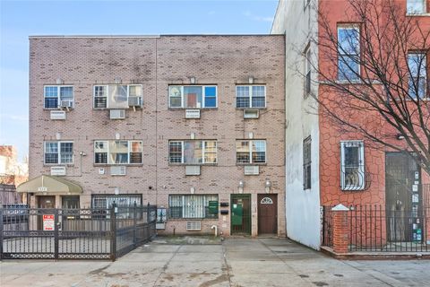 556 Hart Street, Brooklyn, NY 11221 - MLS#: 813492