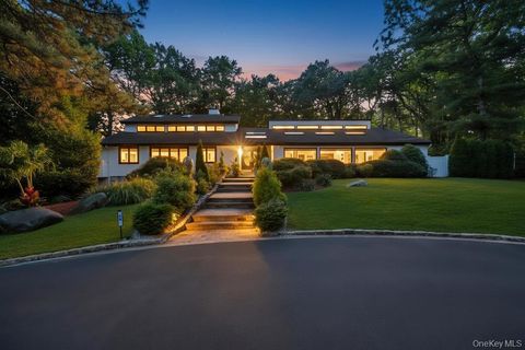 30 Fox Hollow Ridings Road Northport NY 11768
