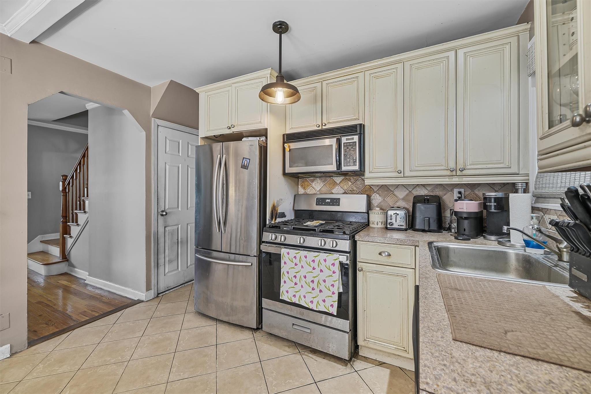 2808 Philip Avenue, Bronx, New York image 15