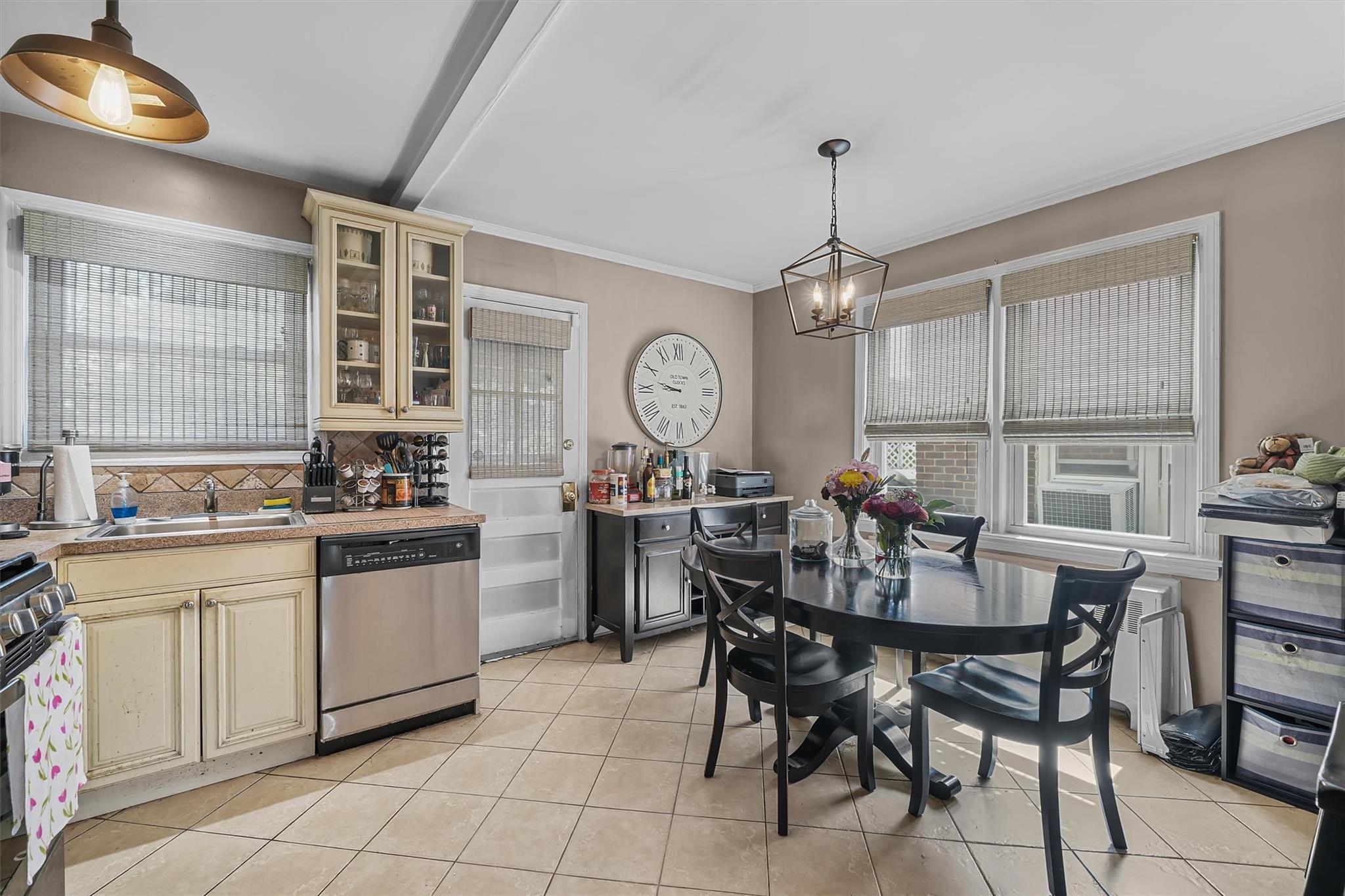 2808 Philip Avenue, Bronx, New York image 12