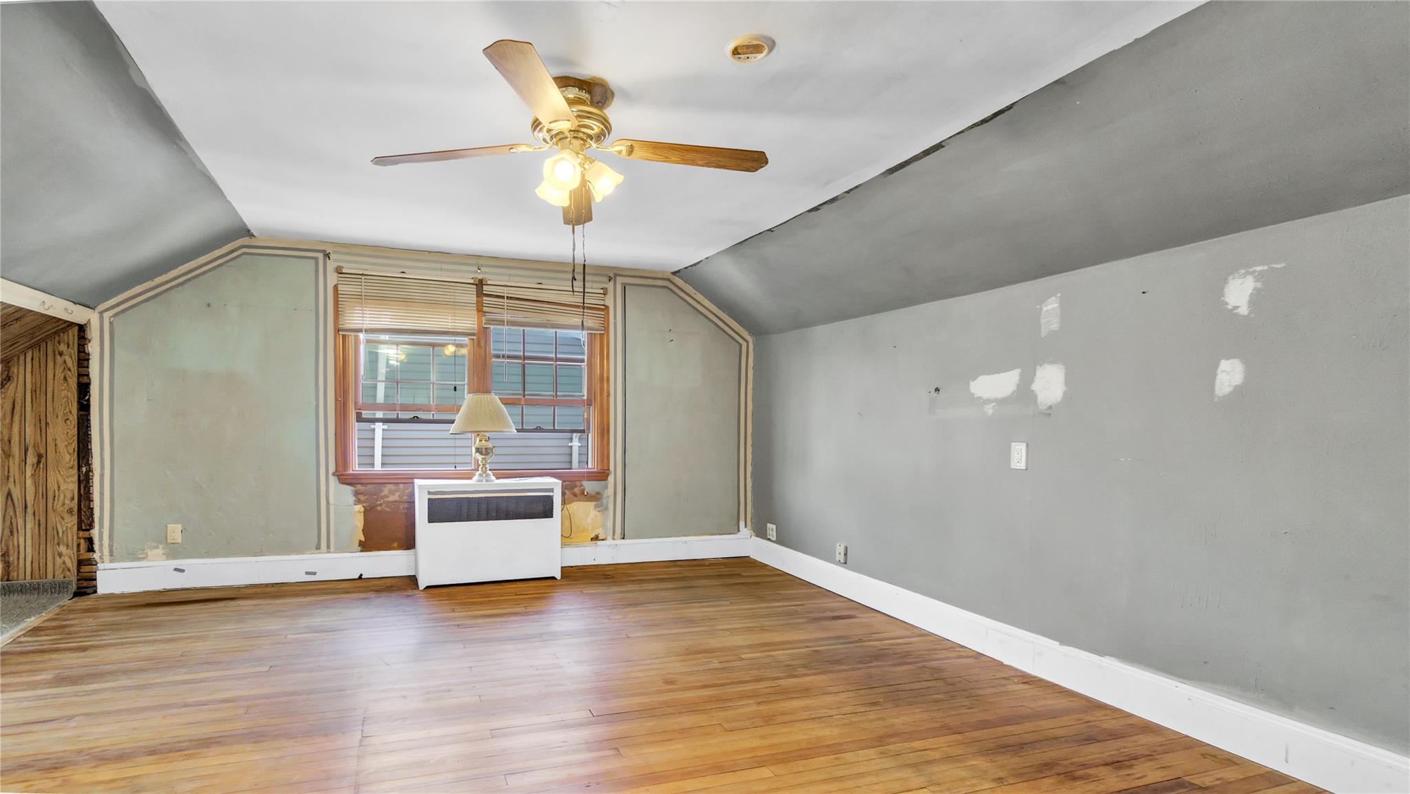 64 Barwick Street, Floral Park, New York image 20