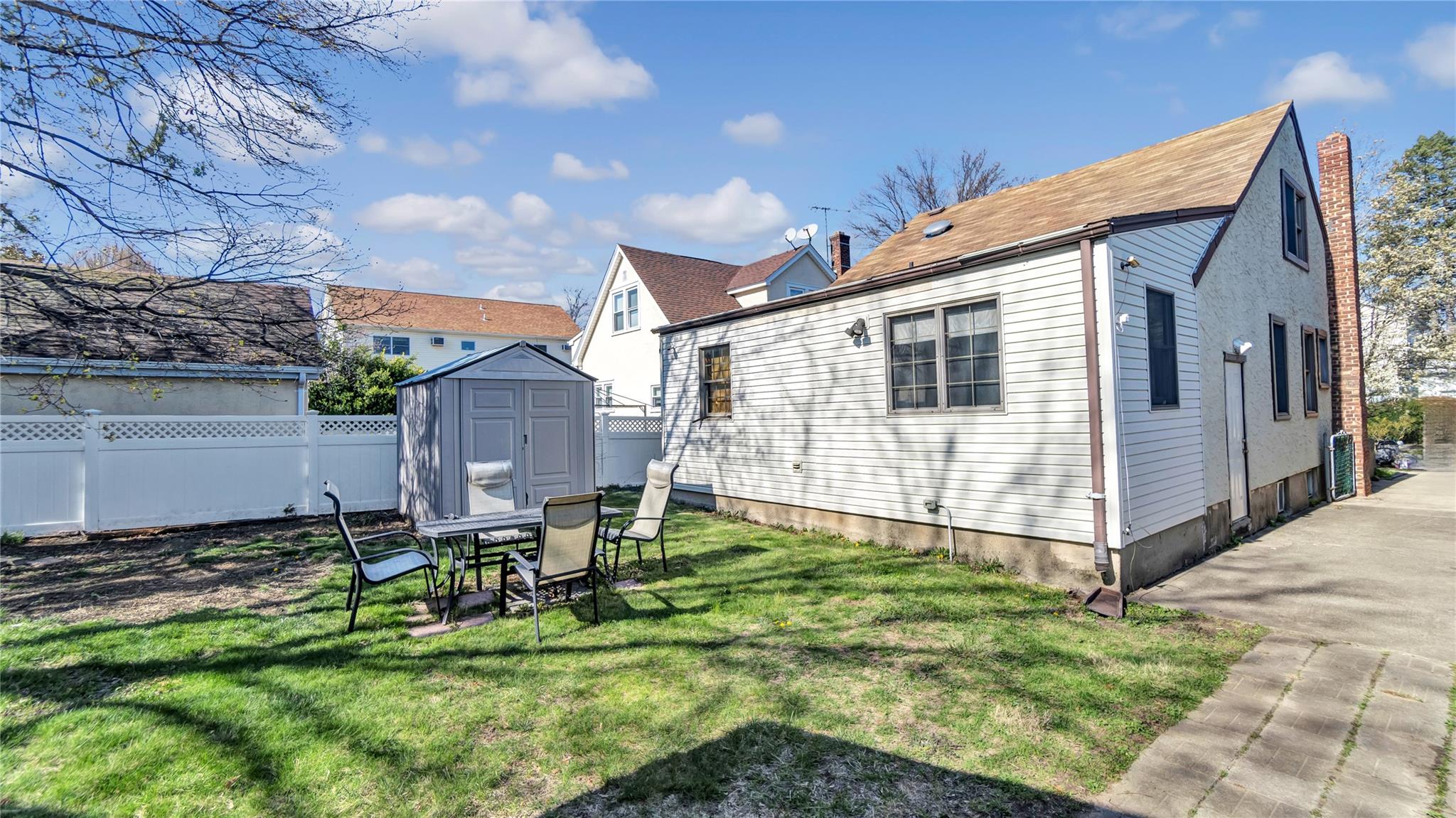 64 Barwick Street, Floral Park, New York image 27
