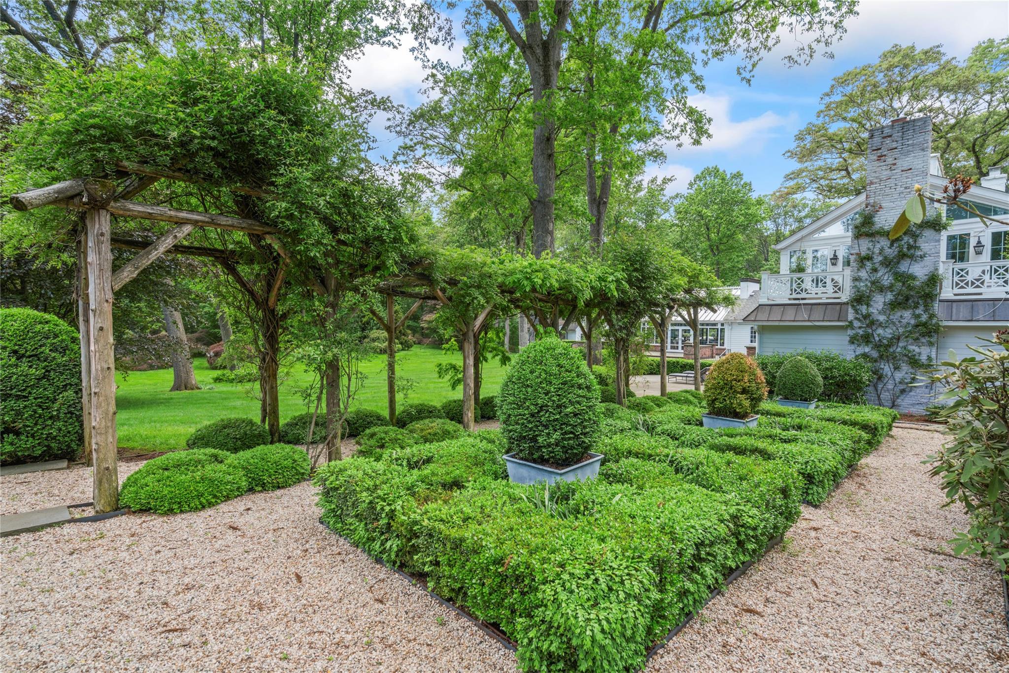 161 Piping Rock Road, Locust Valley, New York image 37