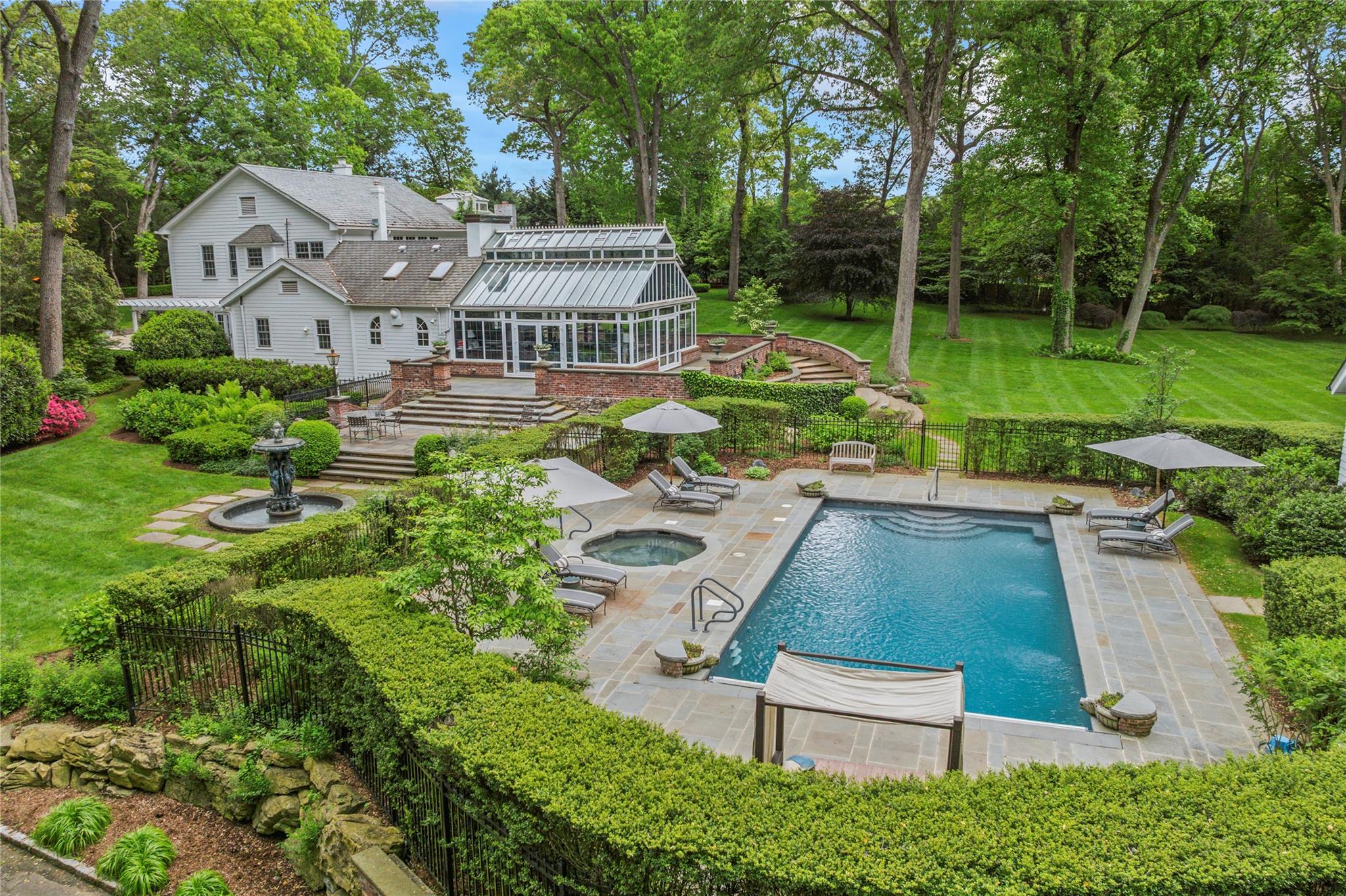 161 Piping Rock Road, Locust Valley, New York image 39