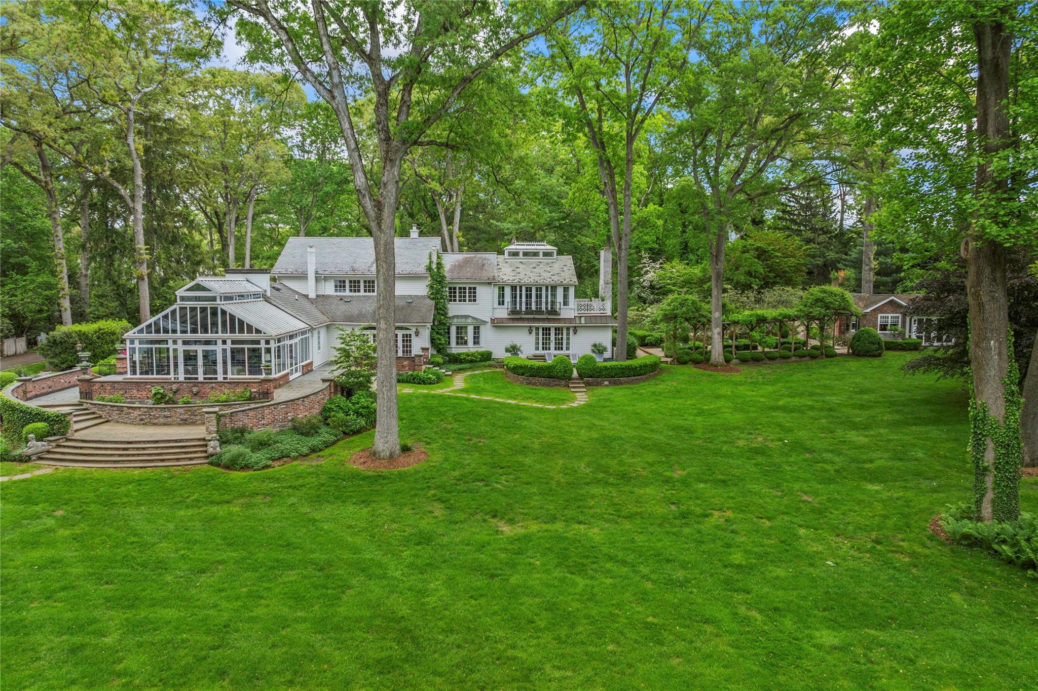161 Piping Rock Road, Locust Valley, New York image 28