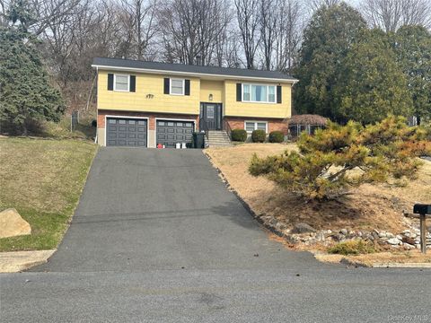 Homes For Sale - 29 Adams Drive<br/> Stony Point, NY 10980