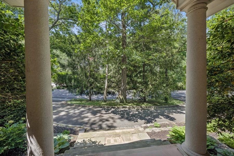 76 Stony Hollow Road