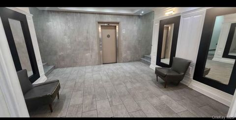 141-60 84RD 6A Briarwood NY 11435