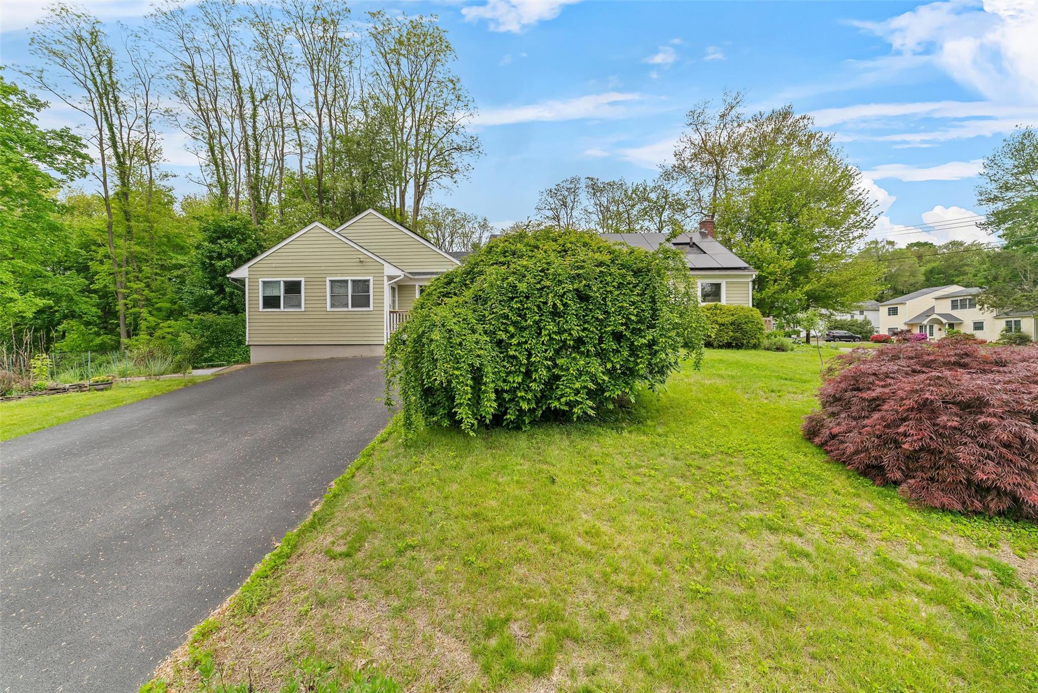 1002 Fox Meadow Road, Yorktown Heights, New York image 4