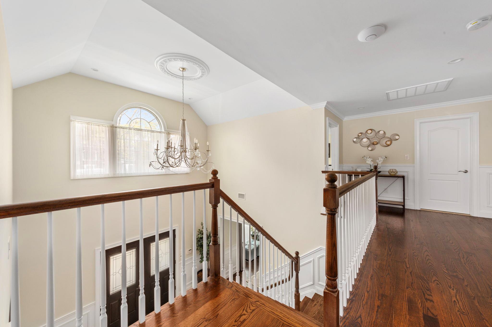 375 I U Willets Road, Roslyn Heights, New York image 19
