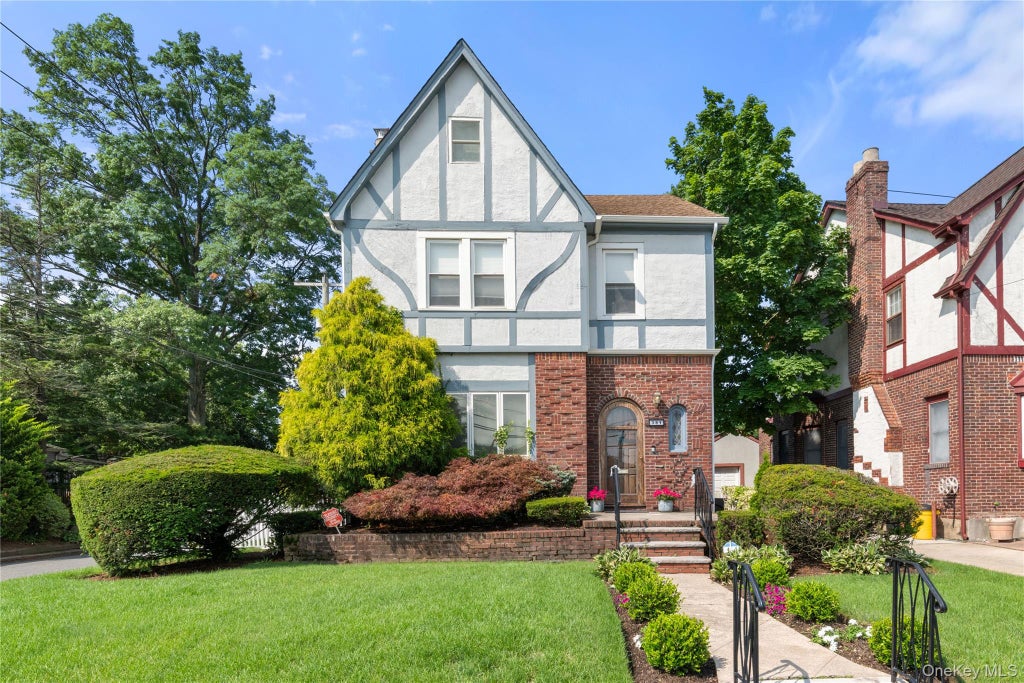 Photo of 381 Woodmere Boulevard, Woodmere, NY 11598 (MLS # 1041414)