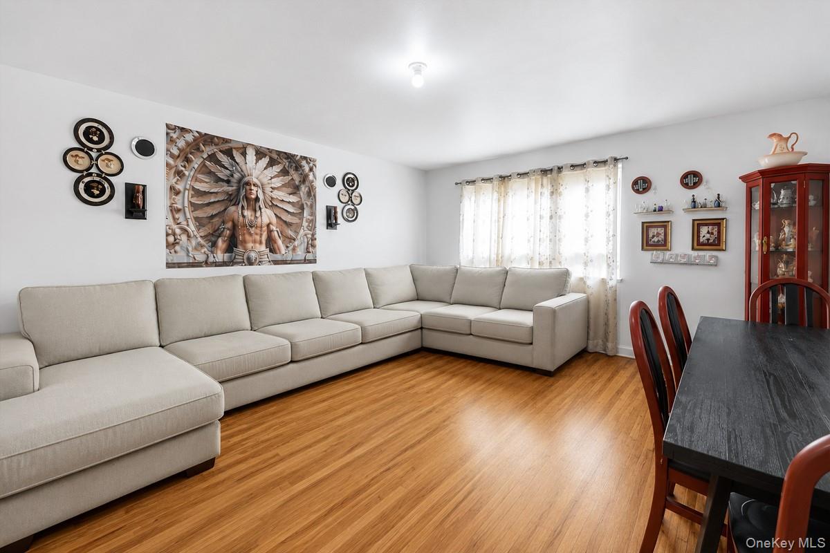 625 Coster Street