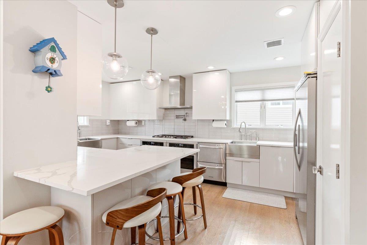 14 Soloff Boulevard, Inwood, New York image 4