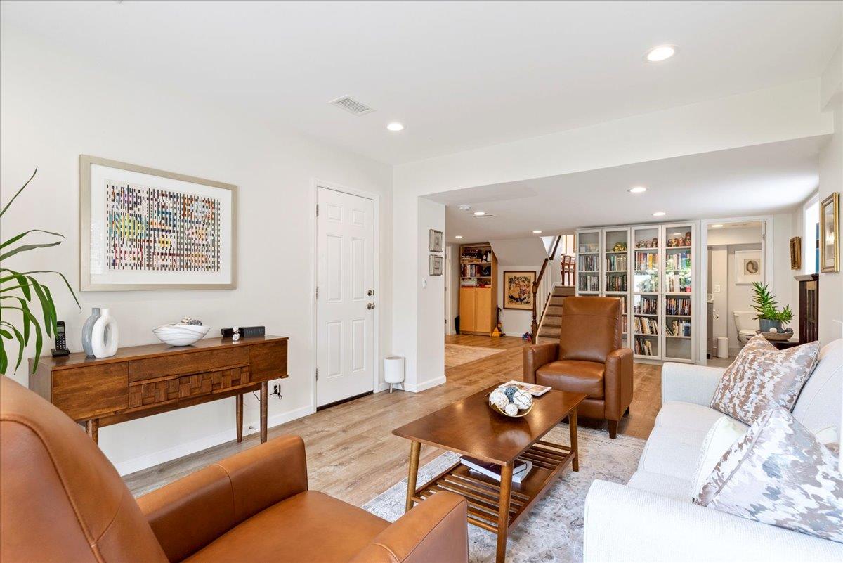 14 Soloff Boulevard, Inwood, New York image 19
