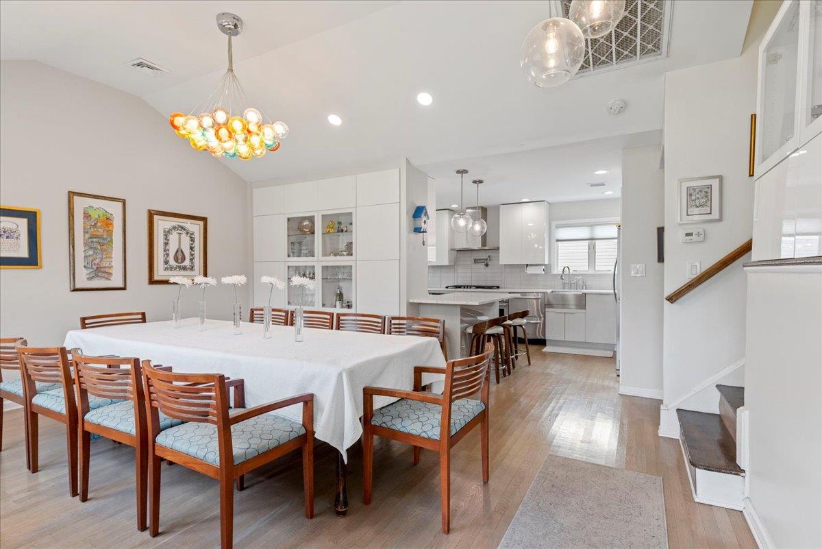 14 Soloff Boulevard, Inwood, New York image 3