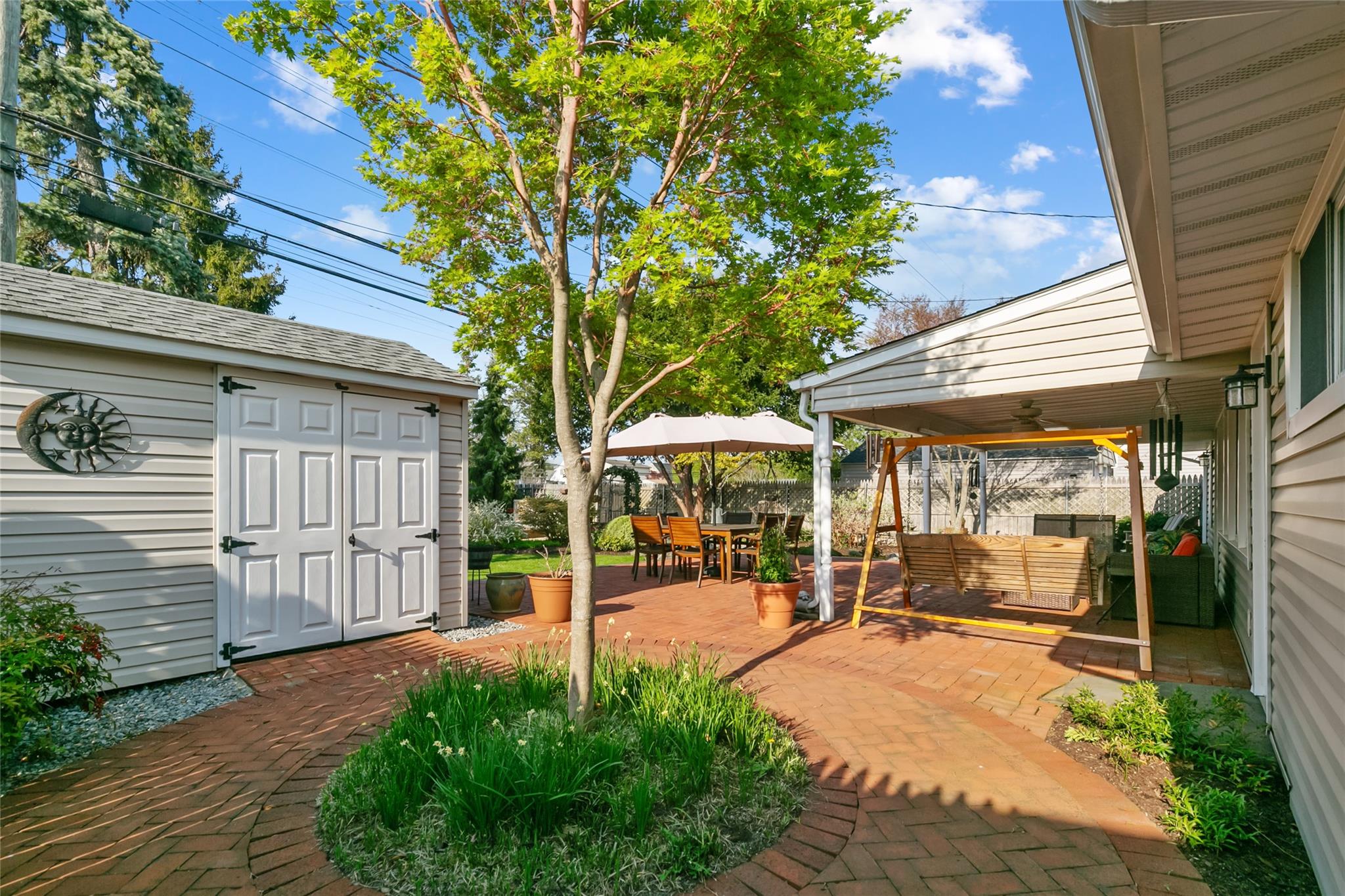39 Mallard Road, Levittown, New York image 17