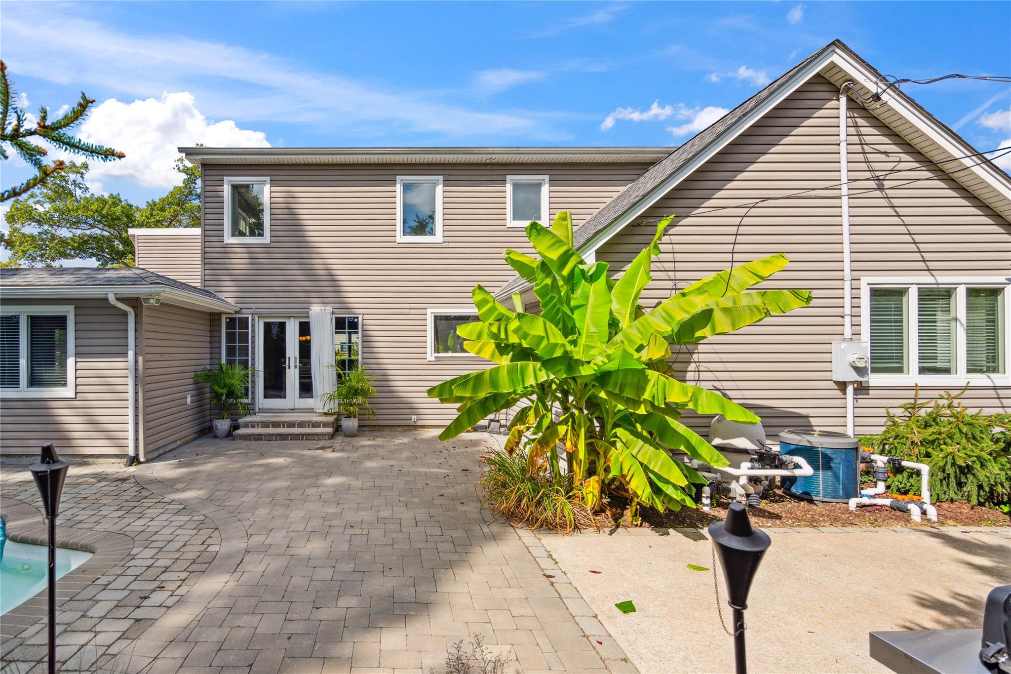 2126 Cayuga Drive, Merrick, New York image 32