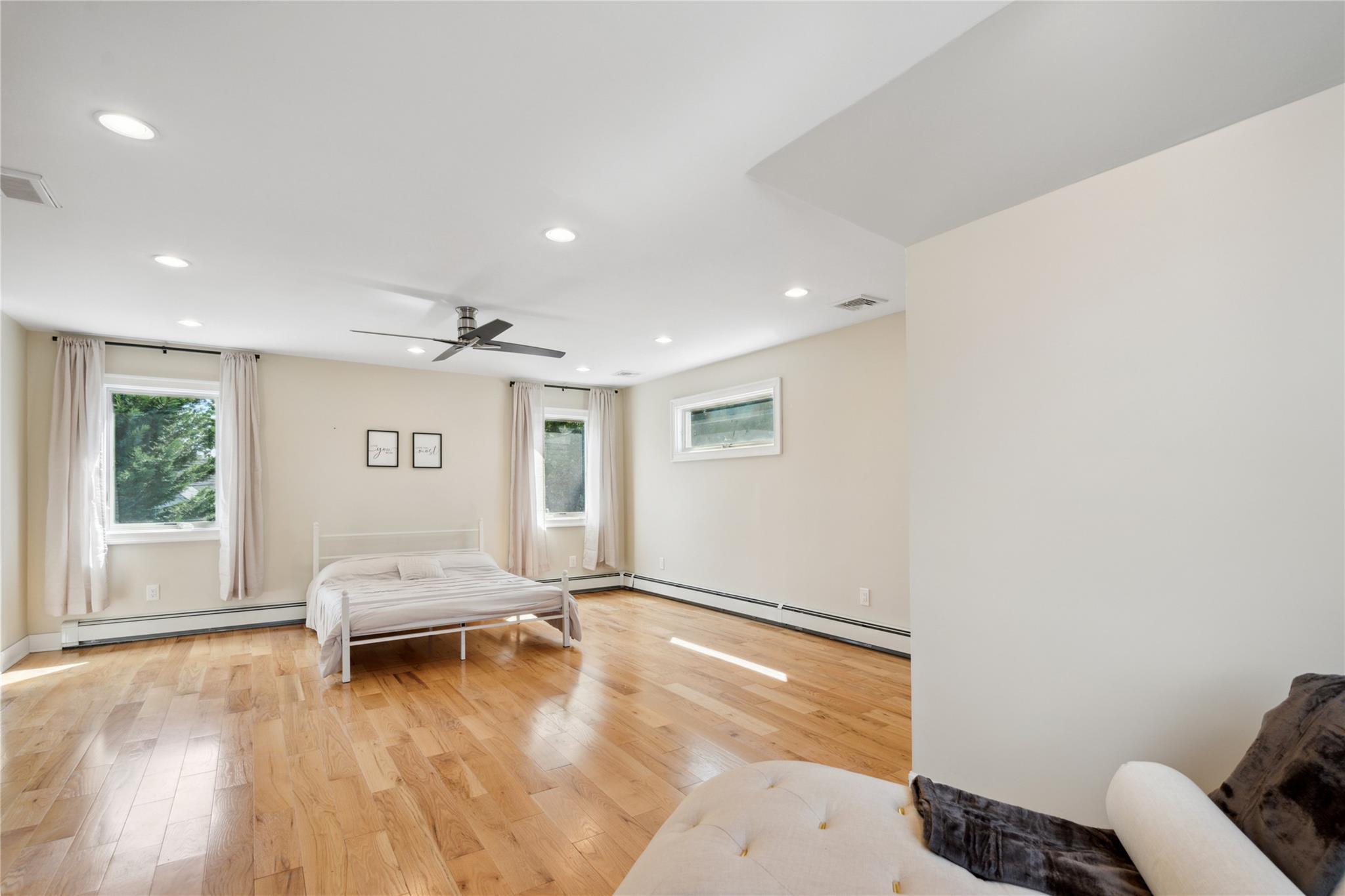 2126 Cayuga Drive, Merrick, New York image 21