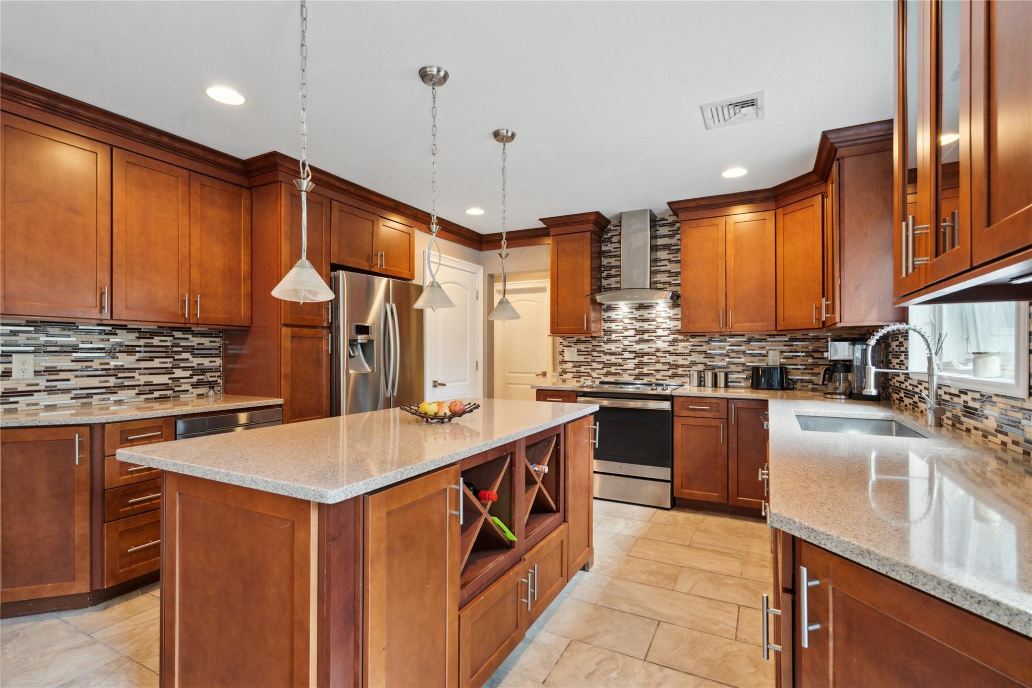 2126 Cayuga Drive, Merrick, New York image 9