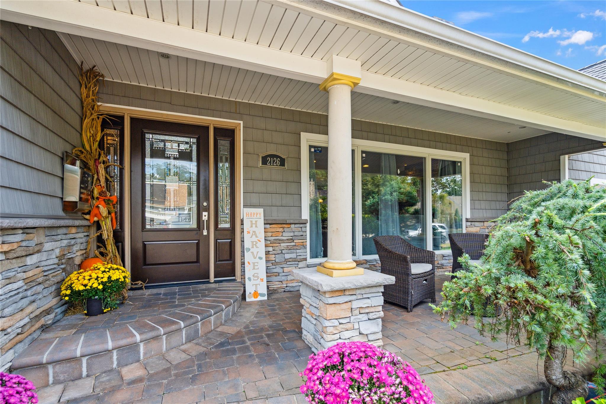 2126 Cayuga Drive, Merrick, New York image 3