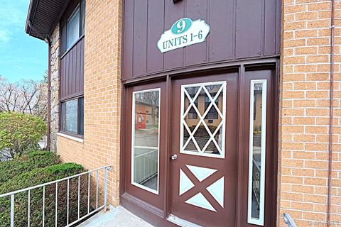 Photo of 9 E Lawrence Park Drive #1, Piermont, NY 10968 (MLS # 986917)