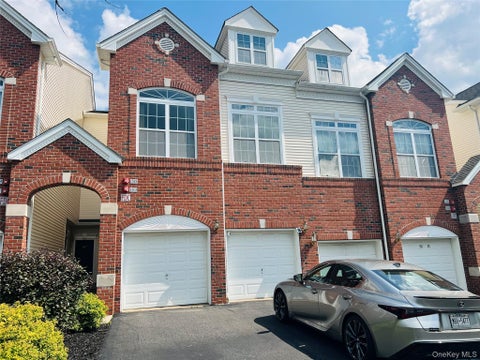Condo For Sale - 1515 Balsam Drive<br/> New Windsor, NY 12553
