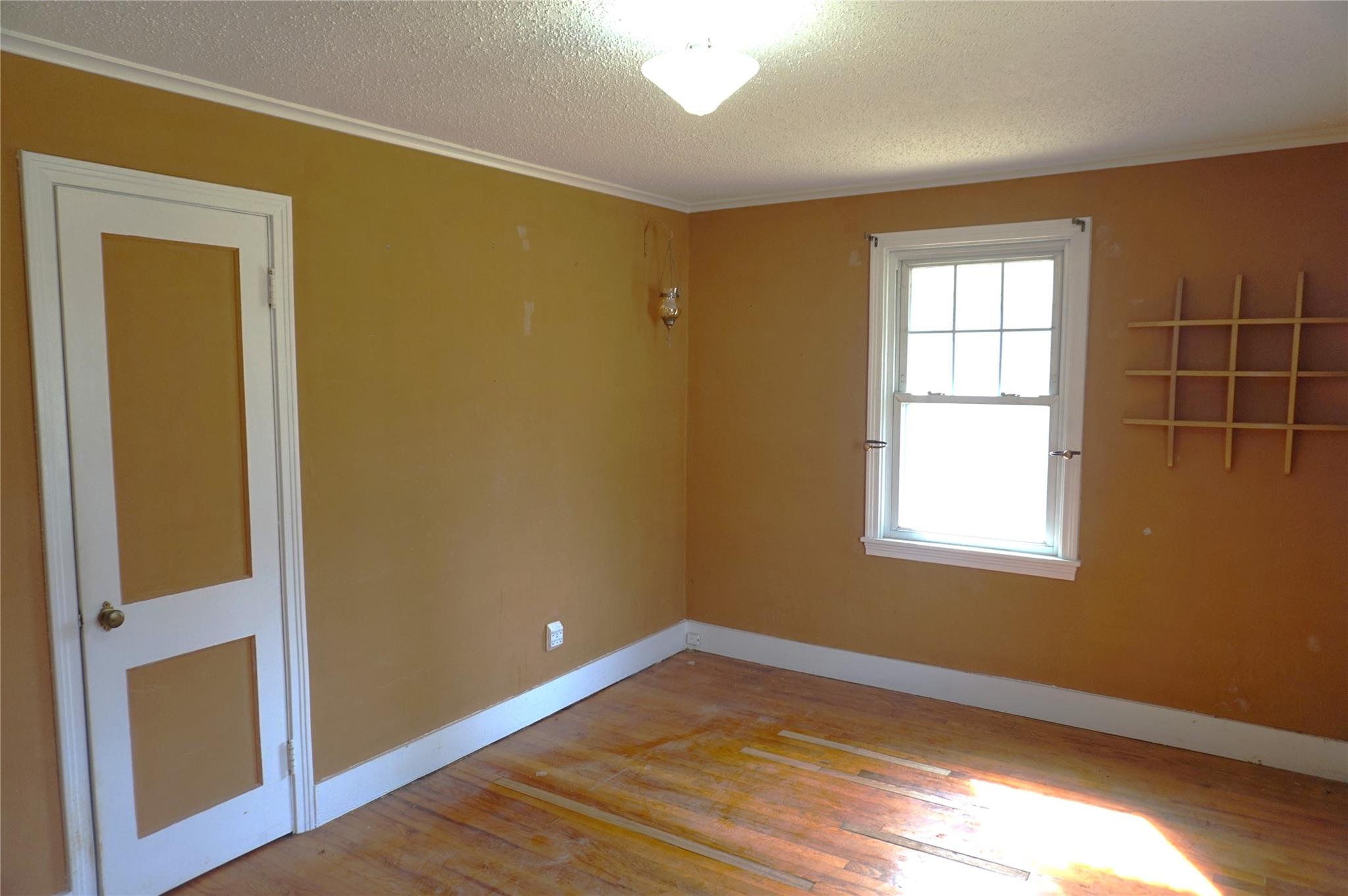 18 Crumwold Place, Hyde Park, New York image 12