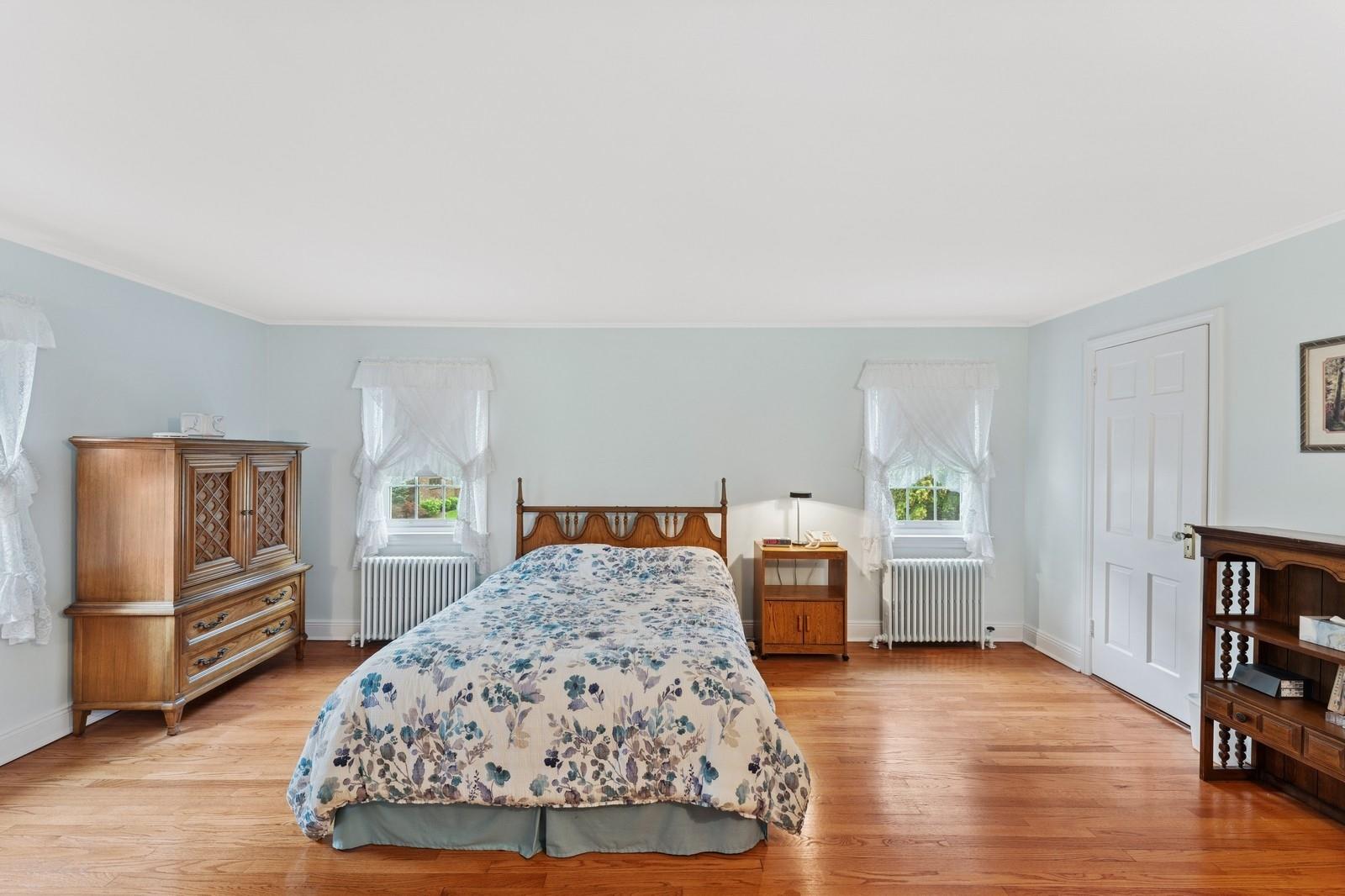 94 Stratford Avenue, Garden City, New York image 25