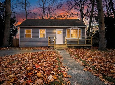 77 Spar Drive Mastic Beach NY 11951