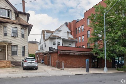 116-14 Myrtle Avenue Richmond Hill NY 