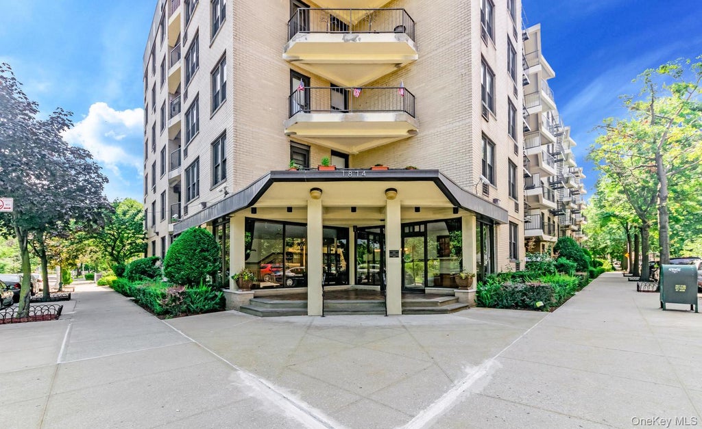 Photo of 1874 Pelham Parkway S #2P, Bronx, NY 10461 (MLS # 1045112)