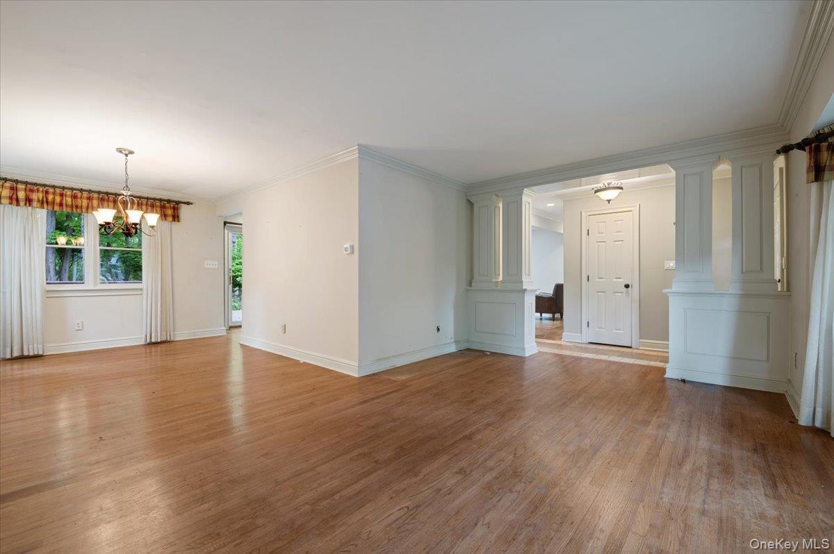 101 Red Oak Court