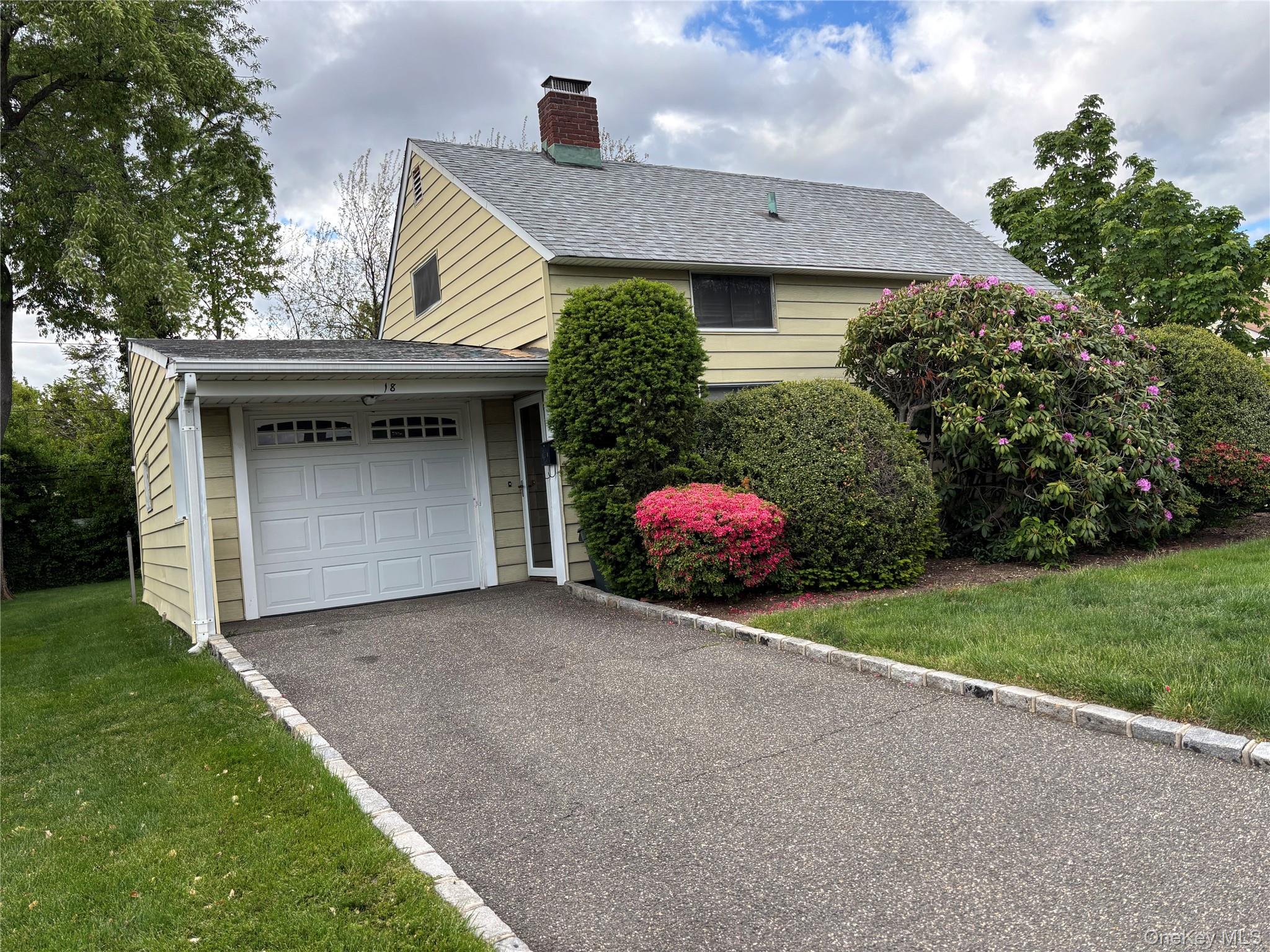 18 Polo Lane