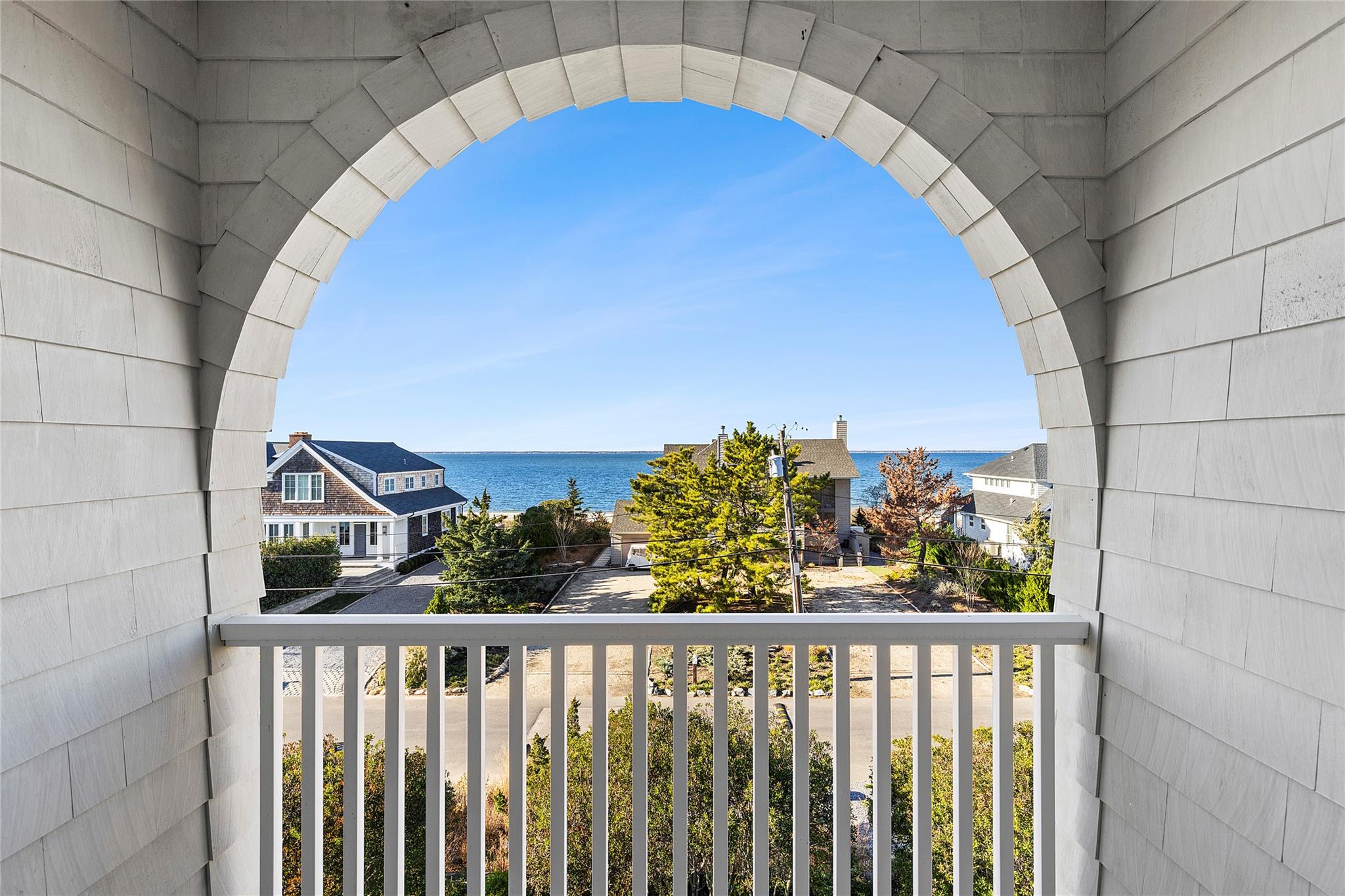 70 Cold Spring Point Road, Southampton, New York image 30