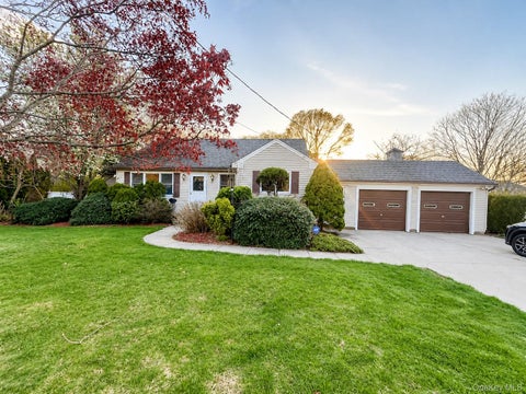 Homes For Sale - 370 Washington Avenue<br/> Patchogue, NY 11772
