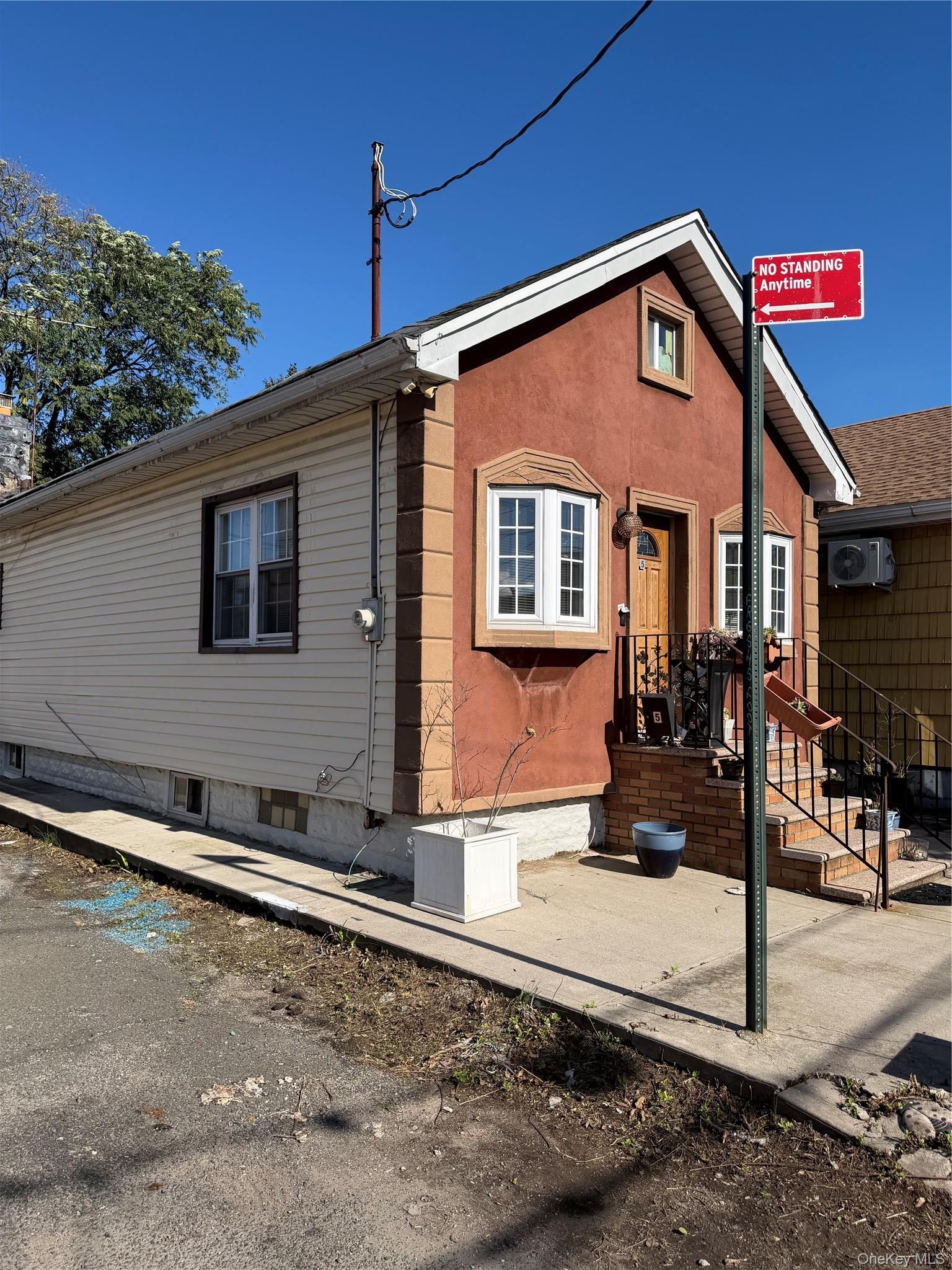 MLS: 1058353