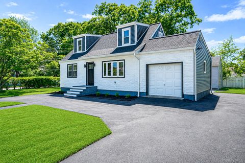 Photo of 26 Brandon Avenue, Amityville, NY 11701 (MLS # 1009464)