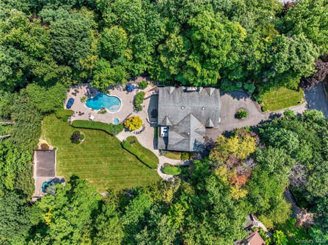 Homes For Sale - 12 Rollingwood Drive<br/> New City, NY 10956
