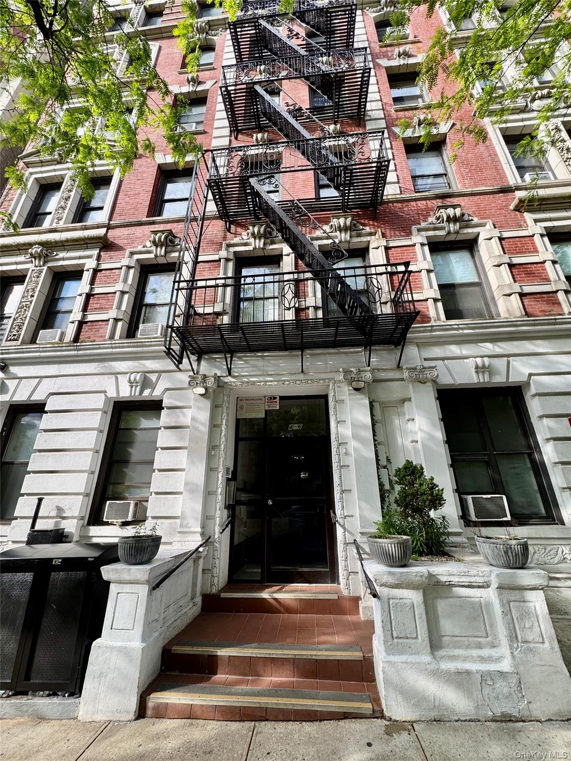 4-6 West 105th st #5b