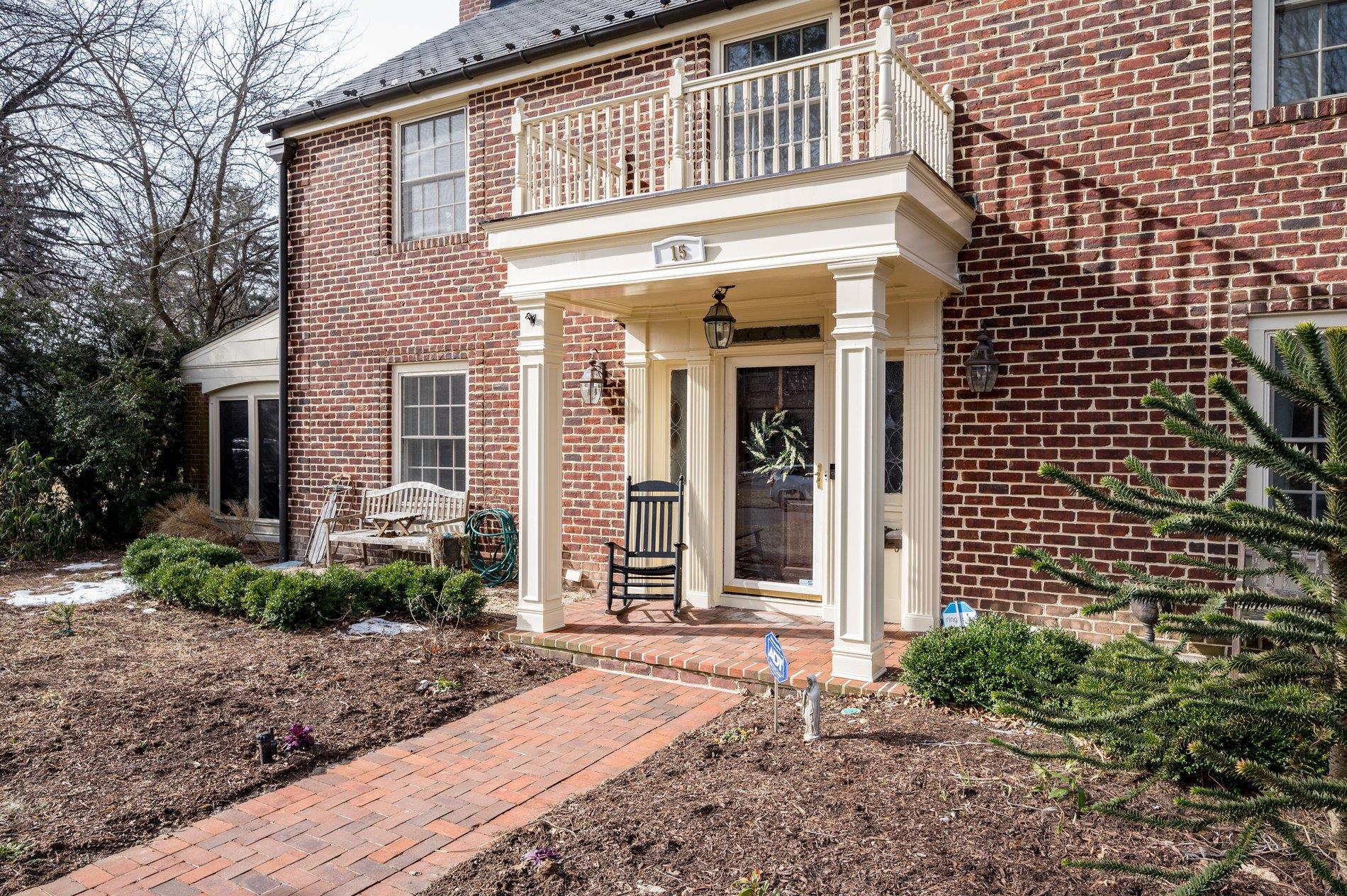 15 Meritoria Drive