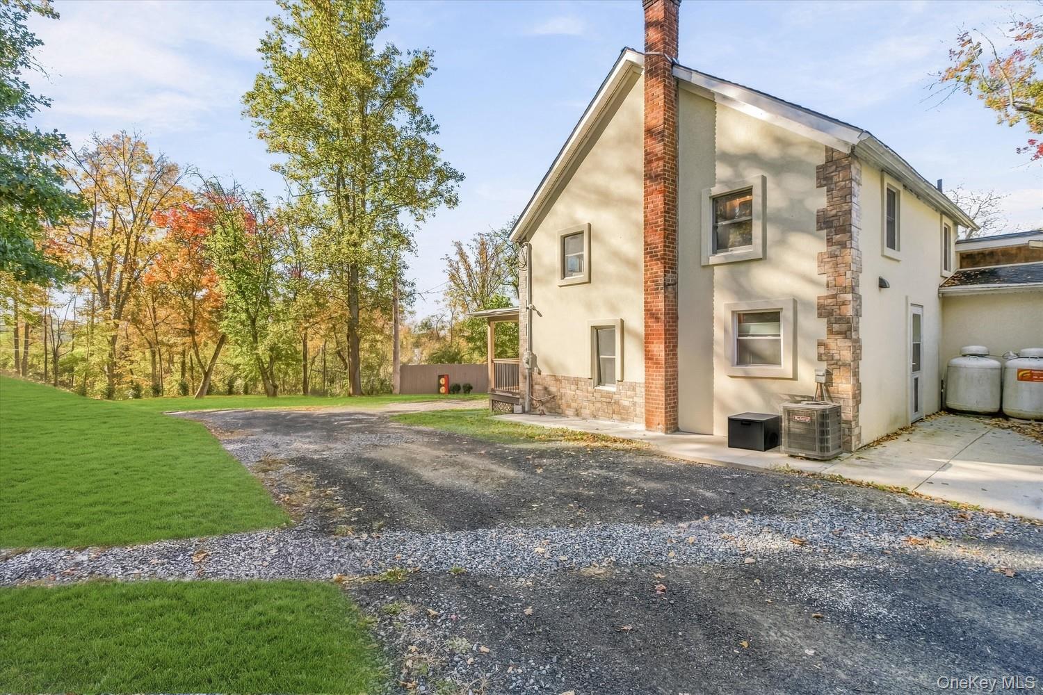165 E Dorsey Lane