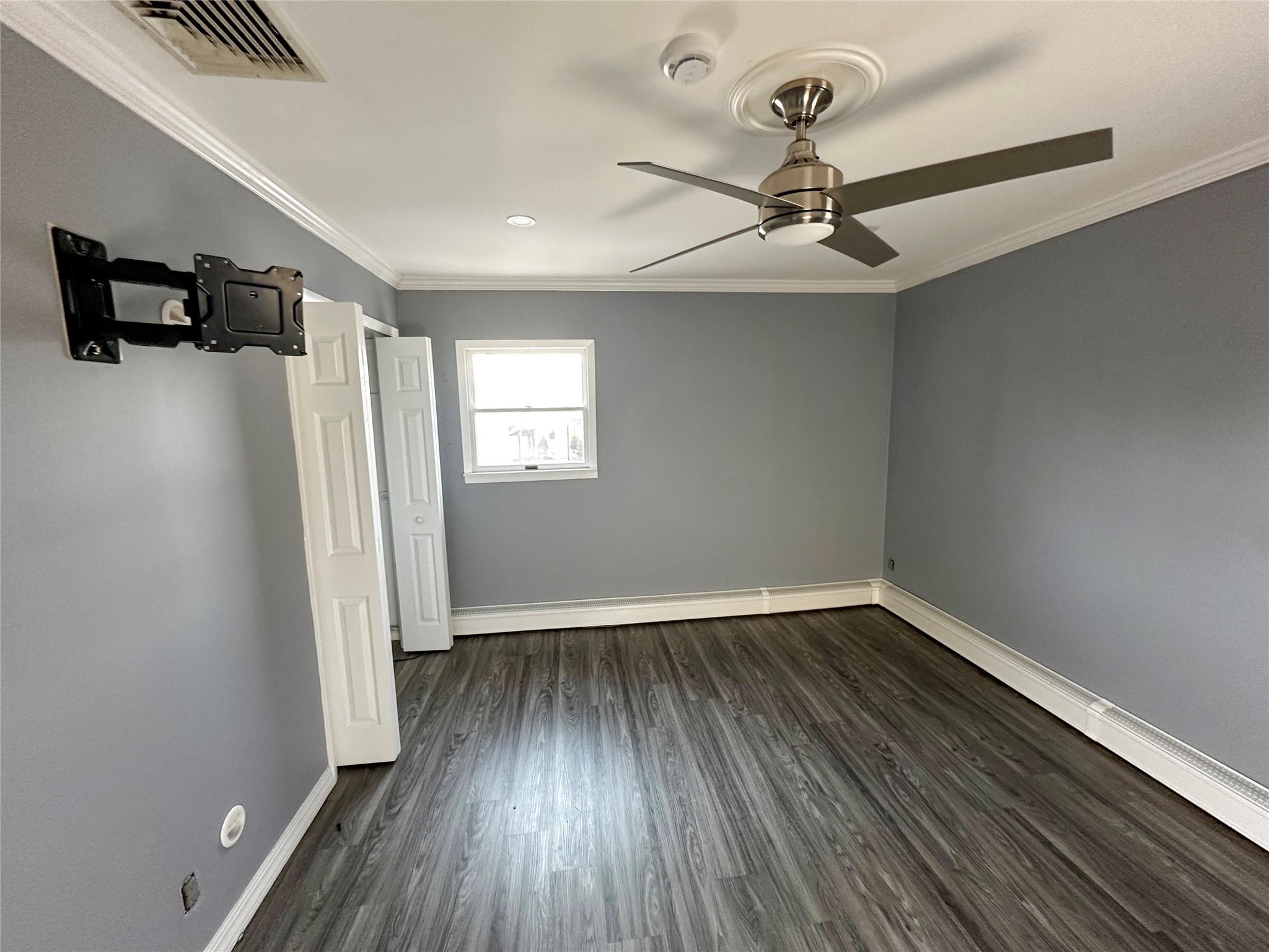 18 Jones Court, Massapequa Park, New York image 24