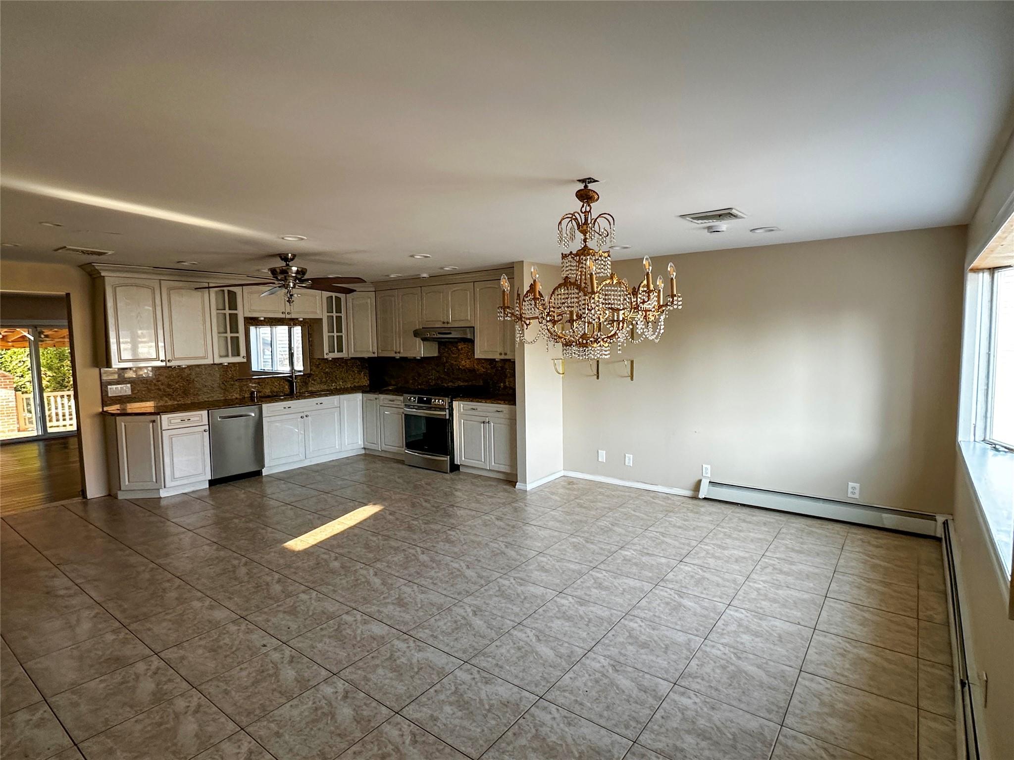 18 Jones Court, Massapequa Park, New York image 5