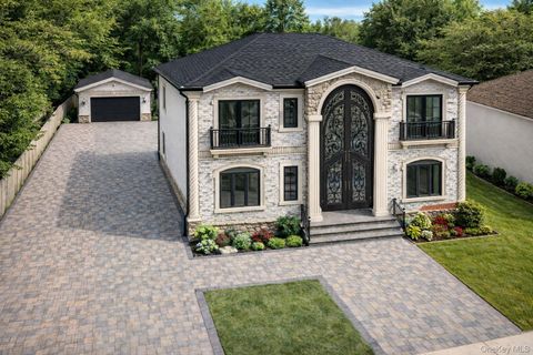 2520 Falcon Street East Meadow NY 11554