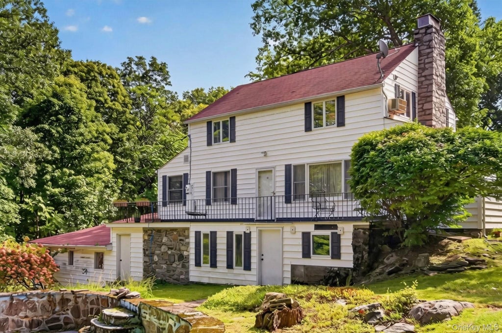 Photo of 10 Park Drive, Putnam Valley, NY 10579 (MLS # 1055280)