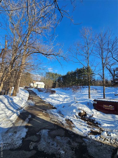 Homes For Sale - 11 Philcox Road<br/> Middletown, NY 10940