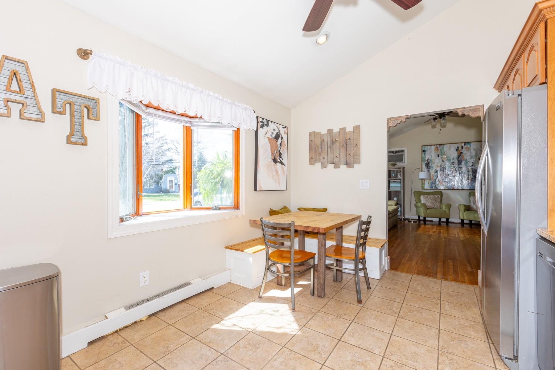 33 N Community Road, Bay Shore, New York image 25