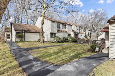 Condo For Sale - 59 Kirby Close #D<br/> Yorktown Heights, NY 10598