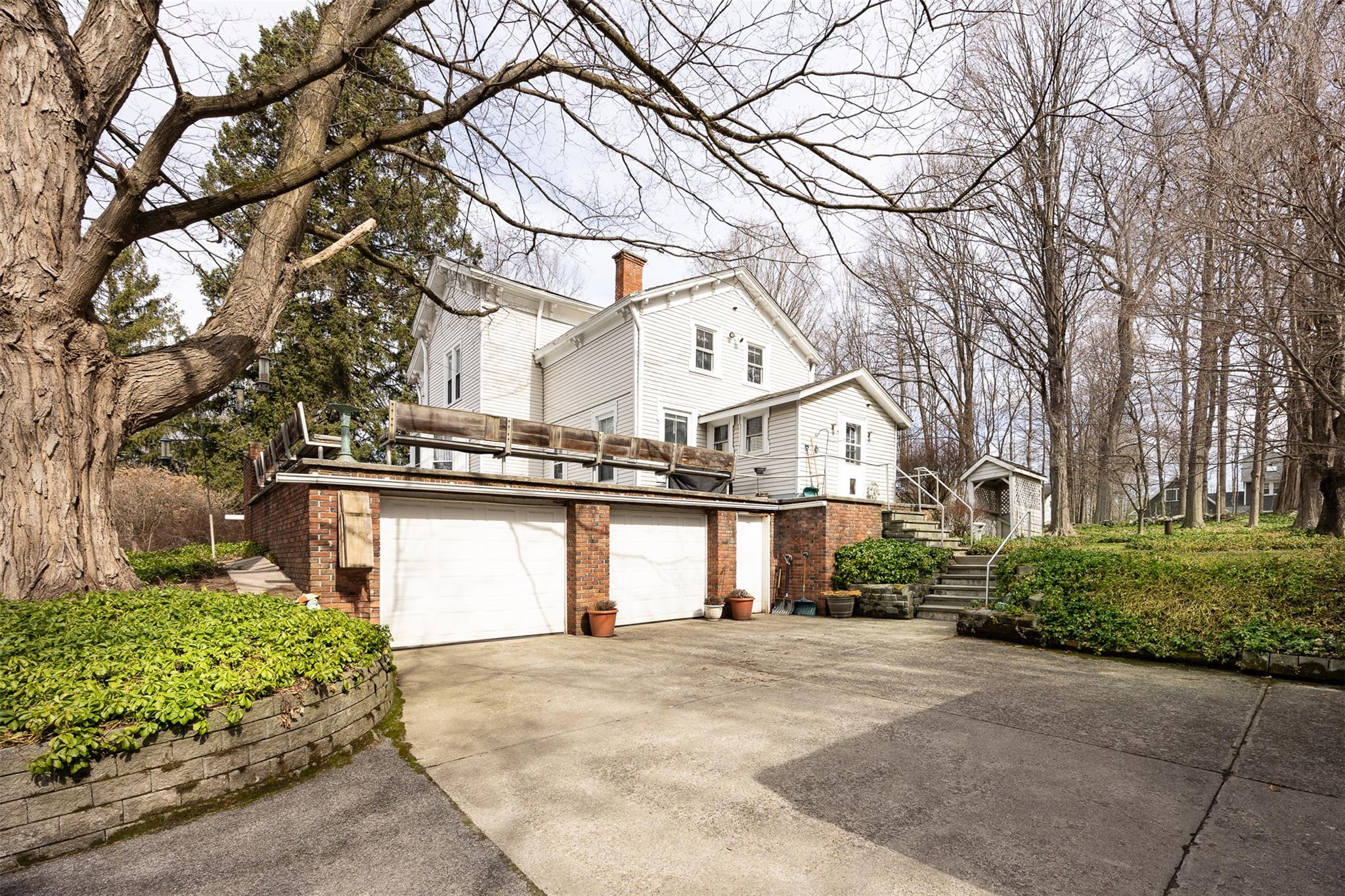 655 Vassar Road, Poughkeepsie, New York image 2
