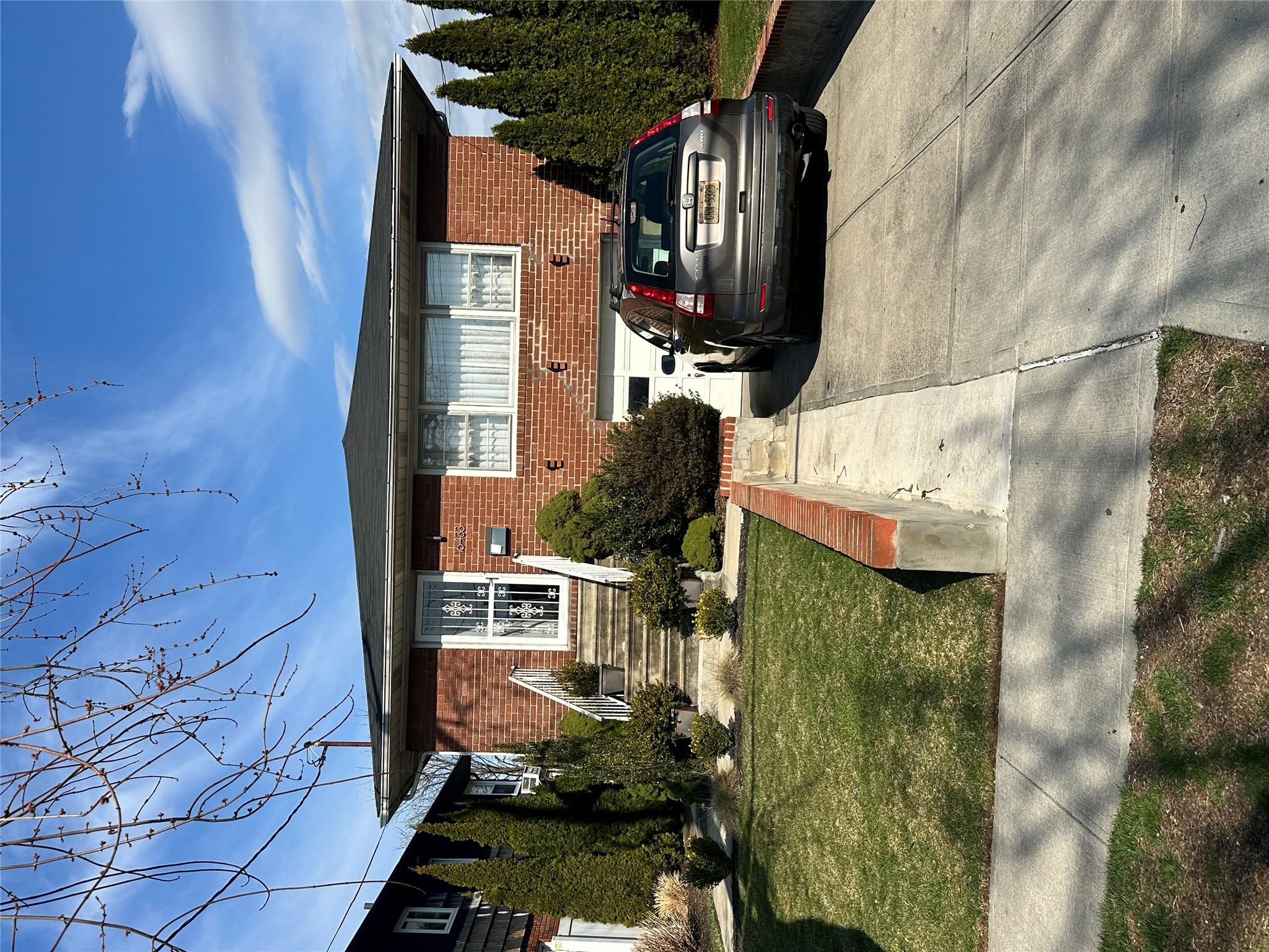 164-33 E 97th Street, Howard Beach, New York image 1